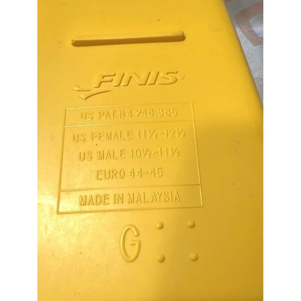 FINIS Floating Short Blade Swim Training Fins + Carry Bag (Zipper Broken)